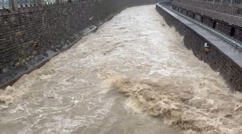 Hochwasser Wienfluss Liesing 2024